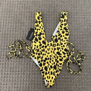 NEW PrettyLittleThing One Piece